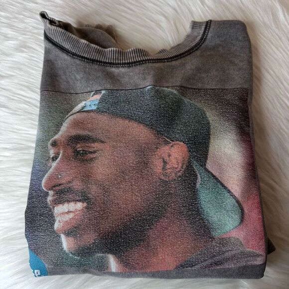 Chemistry Tupac "Poetic Justice" cropped boxy-fit sweatshirt Size Small - Picture 9 of 9